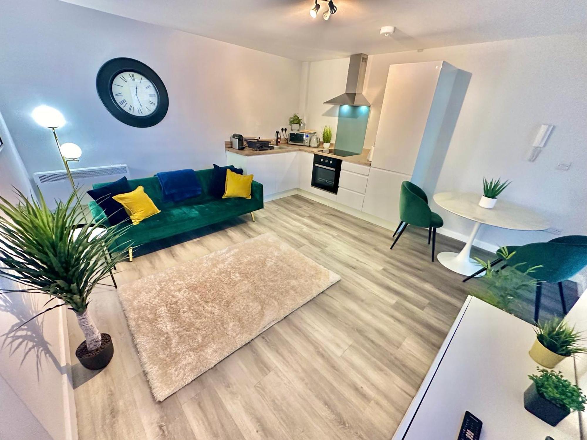 Apartament Sleek Urban Getaway - With Parking Bournemouth Zewnętrze zdjęcie